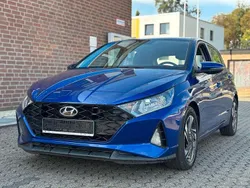 Blau Gebraucht 2021 Hyundai i20 Intro Edition Limousine | 14.499 € (Fairer Preis)