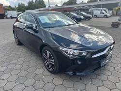 Schwarz Gebraucht 2022 Mercedes CLA180 Shooting Brake Kombi | 21.990 € (Guter Preis)
