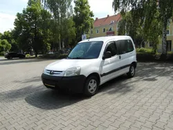 Weiß Gebraucht 2005 Peugeot Partner Van / Kleinbus | 2.200 € (Guter Preis)