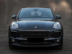 Grau Gebraucht 2017 Porsche Macan SUV | 42.900 € (Guter Preis)