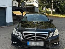 Schwarz Gebraucht 2009 Mercedes E350 Kombi | 6.000 € (Guter Preis)