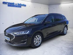 Schwarz Gebraucht 2024 Ford Focus Kombi | 24.390 € (Guter Preis)