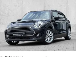 Midnight black metallic Gebraucht 2022 Mini One Clubman Kombi | 23.490 € (Fairer Preis)