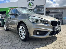 Silber Gebraucht 2017 BMW 220 Gran Tourer Sport Line Van / Kleinbus | 16.890 € (Superpreis)