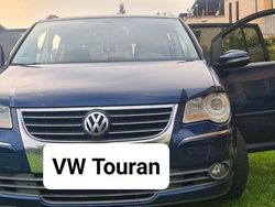 Blau Gebraucht 2010 VW Touran Highline Van / Kleinbus | 4.500 € (Etwas zu teuer)