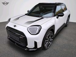 Grau Gebraucht 2024 Mini John Cooper Works Kleinwagen | 38.036 € (Etwas zu teuer)