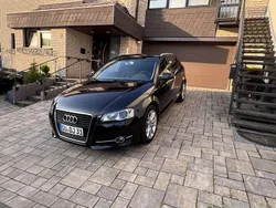 Schwarz Gebraucht 2012 Audi A3 Ambiente Limousine | 10.500 € (Fairer Preis)
