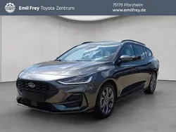 Magnetic metallic Gebraucht 2024 Ford Focus ST-Line X Kombi | 25.490 € (Superpreis)