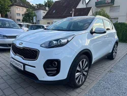 Weiß Gebraucht 2016 Kia Sportage Spirit SUV | 16.950 € (Fairer Preis)