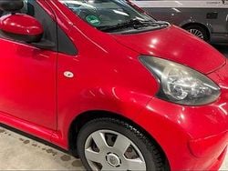 Rot Gebraucht 2008 Toyota Aygo Kleinwagen | 1.500 € (Guter Preis)