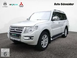 Grönlandweiss Gebraucht 2017 Mitsubishi Pajero Top SUV | 34.480 € (Fairer Preis)