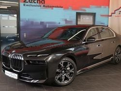 Sophistograu brillanteffekt (a Gebraucht 2024 BMW 750e Performance Limousine | 99.900 € (Guter Preis)