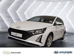 Weiss Gebraucht 2024 Hyundai i20 Select Limousine | 18.285 € (Fairer Preis)