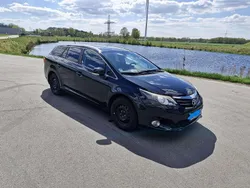 Schwarz Gebraucht 2012 Toyota Avensis Kombi | 4.900 € (Fairer Preis)