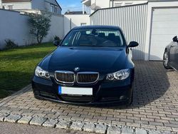 Schwarz Gebraucht 2005 BMW 320 Limousine | 4.500 € (Fairer Preis)