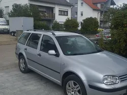 Silber Gebraucht 2003 VW Golf IV Kombi | 1.999 €