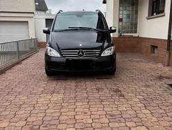 Schwarz Gebraucht 2010 Mercedes Viano Van / Kleinbus | 13.800 € (Fairer Preis)