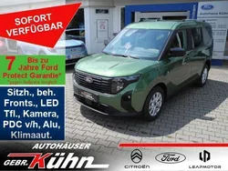 Grün Neu 2025 Ford Tourneo Courier Titanium Van / Kleinbus | 29.490 € (Etwas zu teuer)