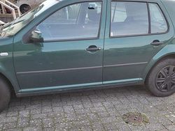 Grün Gebraucht 2001 VW Golf IV Kleinwagen | 1.400 € (Fairer Preis)