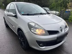 Silber Gebraucht 2007 Renault Clio II Rip Curl Limousine | 1.850 € (Fairer Preis)