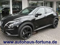 Pearl black Gebraucht 2024 Nissan Juke Tekna SUV | 30.900 € (Teuer)