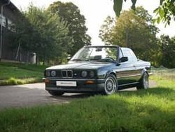 Grün Gebraucht 1990 BMW 320 Cabriolet Cabrio | 19.850 €