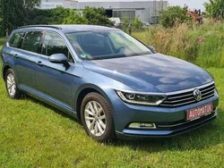 Harvard blue metallic Gebraucht 2018 VW Passat Comfortline Kombi | 15.400 € (Fairer Preis)