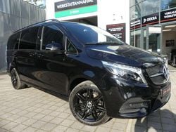 Obsidianschwarz Gebraucht 2023 Mercedes V300 AMG Van / Kleinbus | 62.800 € (Guter Preis)