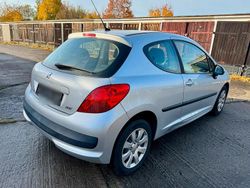Gebraucht 2007 Peugeot 207 Kleinwagen | 800 € (Guter Preis)