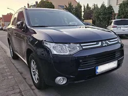 Tansanitblau (p) Gebraucht 2012 Mitsubishi Outlander Invite SUV | 7.600 € (Fairer Preis)