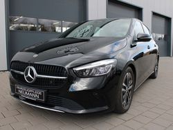 Schwarz Gebraucht 2024 Mercedes B200 Van / Kleinbus | 32.990 € (Fairer Preis)