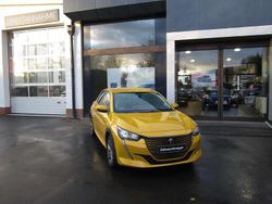 Faro gelb Gebraucht 2021 Peugeot e-208 Allure Kleinwagen | 16.300 € (Etwas zu teuer)