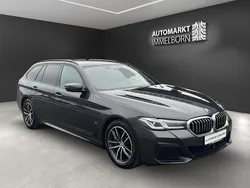 Grau Gebraucht 2021 BMW 530e M Sport Limousine | 26.700 € (Fairer Preis)