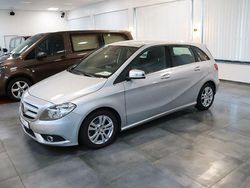 Silber Gebraucht 2014 Mercedes 180 Limousine | 13.950 € (Guter Preis)