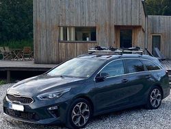 Grau Gebraucht 2018 Kia Ceed Sportswagon Platinum Edition Kombi | 16.990 € (Etwas zu teuer)