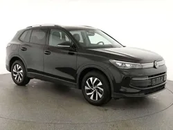 Delfin grau metallic Neu 2025 VW Tiguan Life SUV | 40.045 € (Fairer Preis)