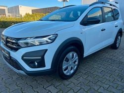 Weiß Gebraucht 2022 Dacia Jogger Essentiel Van / Kleinbus | 14.999 € (Guter Preis)