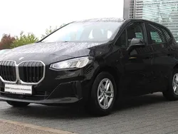 Schwarz Gebraucht 2023 BMW 218 Active Tourer Van / Kleinbus | 25.440 € (Guter Preis)