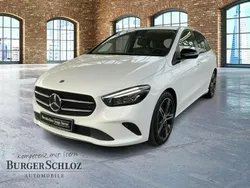 Unilack polarweiß Gebraucht 2022 Mercedes B180 Night Van / Kleinbus | 26.800 € (Fairer Preis)