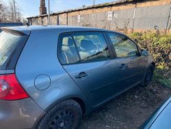 Grau Gebraucht 2006 VW Golf Limousine | 1.099 € (Superpreis)