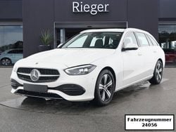 Weiß Gebraucht 2024 Mercedes C180 Avantgarde Limousine | 32.899 € (Superpreis)