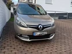 Beige Gebraucht 2013 Renault Scénic III Initiale Paris Van / Kleinbus | 4.900 € (Guter Preis)