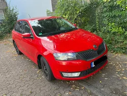 Rot Gebraucht 2015 Skoda Rapid Kombi | 6.600 €