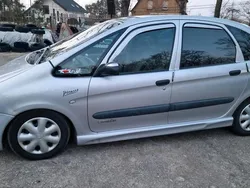 Silber Gebraucht 2001 Citroën Xsara Picasso Van / Kleinbus | 1.000 €