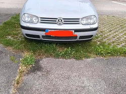 Silber Gebraucht 2000 VW Golf IV Limousine | 2.500 € (Fairer Preis)
