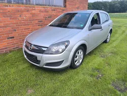 Silber Gebraucht 2009 Opel Astra Limousine | 1.899 € (Guter Preis)