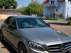 Grau Gebraucht 2015 Mercedes C220 AMG line Limousine | 16.000 €