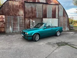 Grün Gebraucht 1991 BMW 318 Cabriolet Sport Line Cabrio | 16.999 €