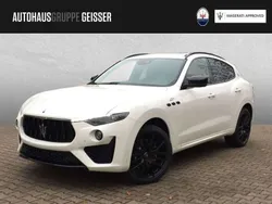 Weiß Gebraucht 2024 Maserati Levante GT SUV | 69.999 € (Superpreis)
