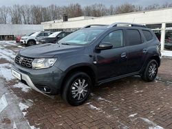 Grau Gebraucht 2021 Dacia Duster Celebration SUV | 15.600 € (Fairer Preis)